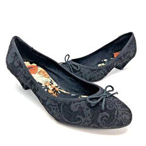 Rocket Dog Shoes Womens 8.5M Black Velour Burnout Low Heel Slip On Almond Toe